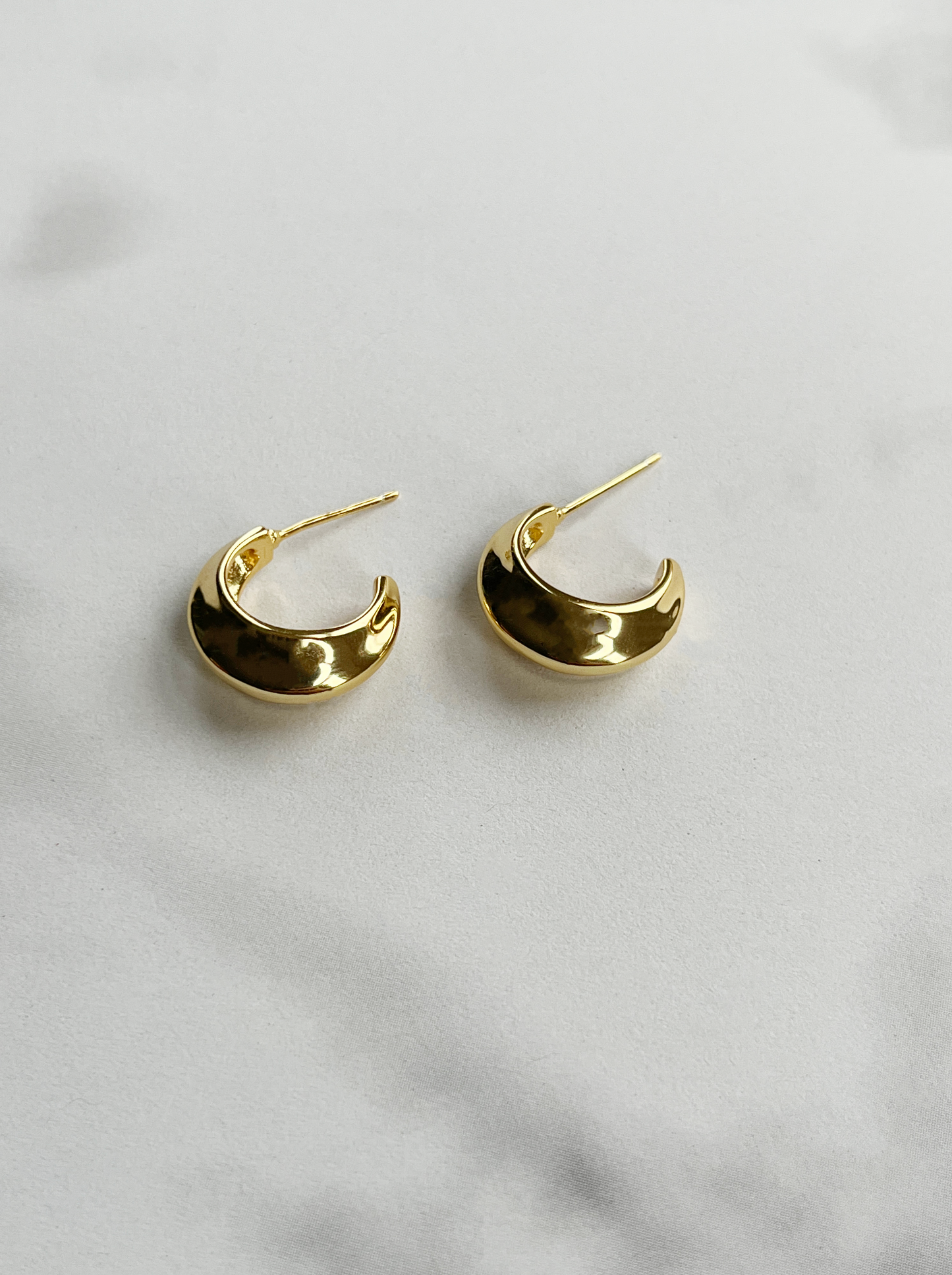 classic gold hoop earrings