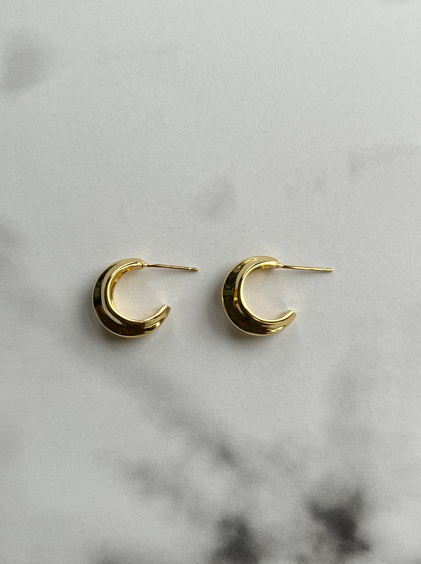 classic gold hoop earrings