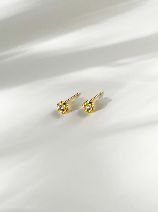 Flora Gold Stud Earrings